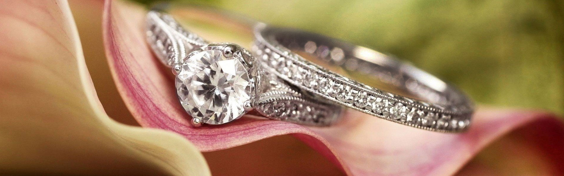 Engagement Rings & Wedding Bands